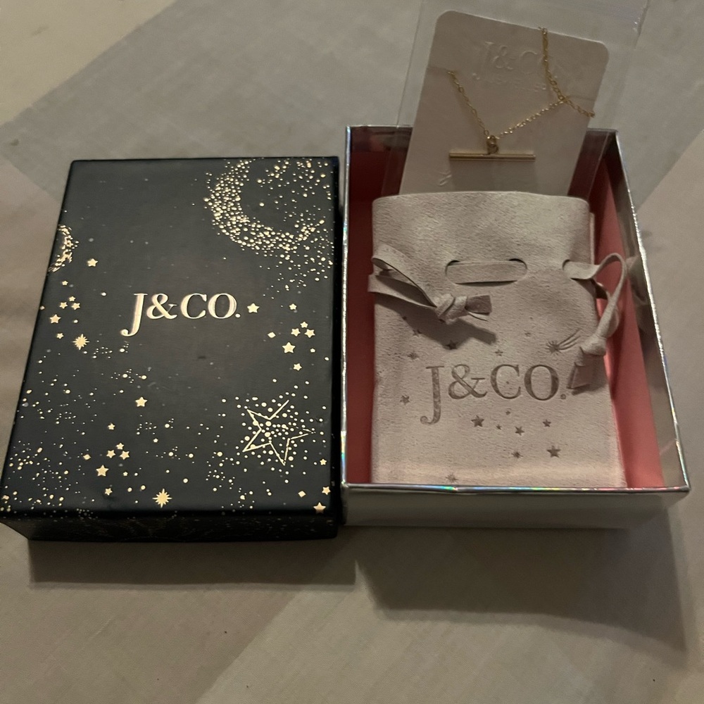 J&CO - Picture 3 of 3